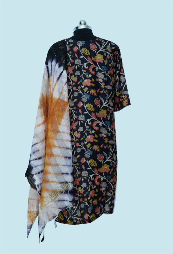 Multicolour printed Black Kurti with Dupatta - Image 2